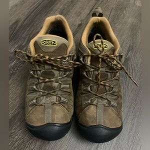 Keen Men's Brown and Black Athletic Shoes